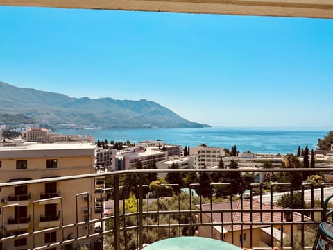 Natural landscape, View (from property/room), Balcony/Terrace, Sea view