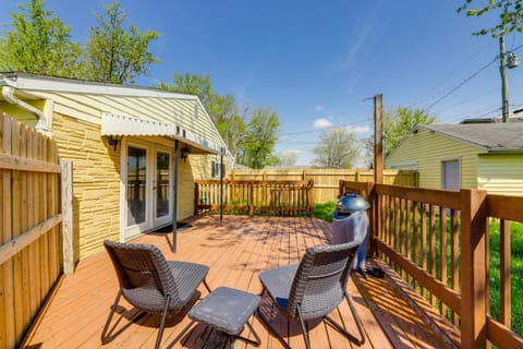 Pet-Friendly Ohio Escape with Deck and Community Dock! House in Ohio