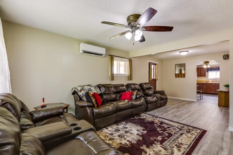 Pet-Friendly Ohio Escape with Deck and Community Dock! House in Ohio