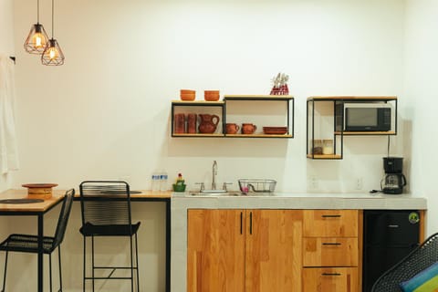 Dining area, microwave, minibar