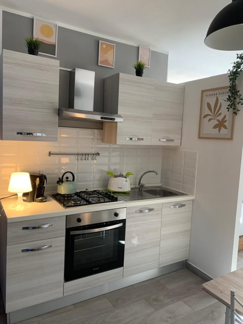 Summer, Kitchen or kitchenette, Seasons, kitchen, kitchen