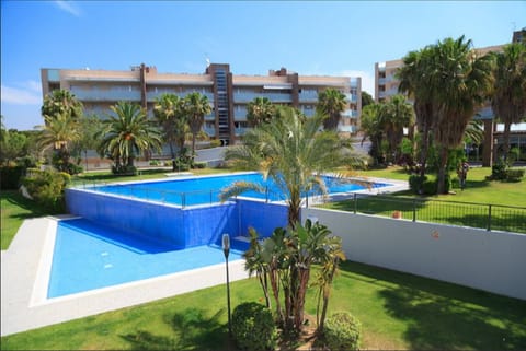 Garden, Swimming pool