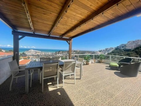 View (from property/room), Balcony/Terrace, Mountain view, Sea view