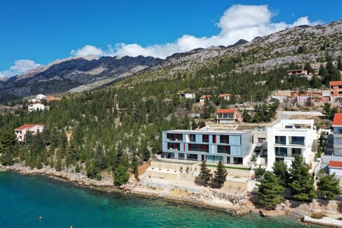 Property building, Facade/entrance, Off site