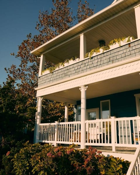Property building, Balcony/Terrace