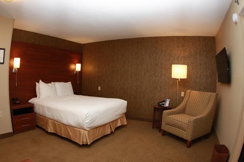 Budget Host Inn & Suites Motel in Saint Ignace