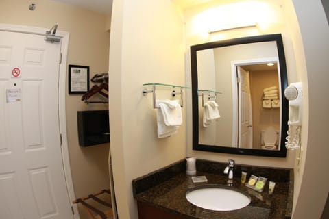 Budget Host Inn & Suites Motel in Saint Ignace