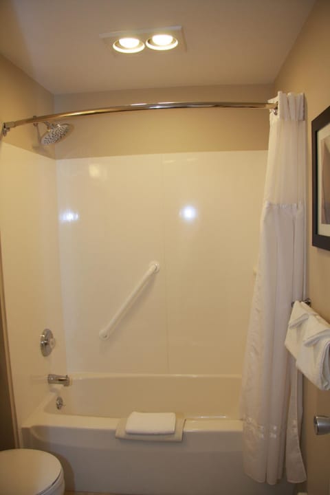 Budget Host Inn & Suites Motel in Saint Ignace