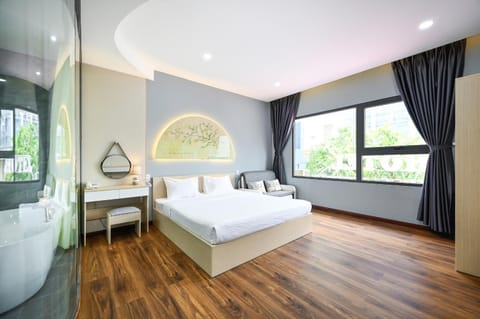 Photo of the whole room, Bedroom