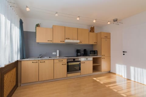 Kitchen or kitchenette, dishwasher, minibar, pet friendly, stove, toaster