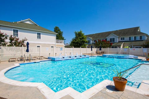 The Tides Sandy Bottom Cir Unit 107 Apartment in Rehoboth Beach