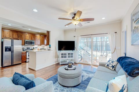 The Tides Sandy Bottom Cir Unit 107 Apartment in Rehoboth Beach