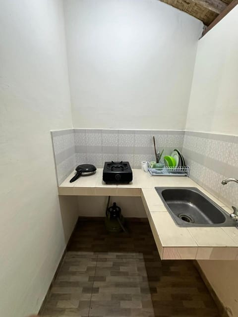 ComeBack GuestHouse Bed and Breakfast in North Kuta