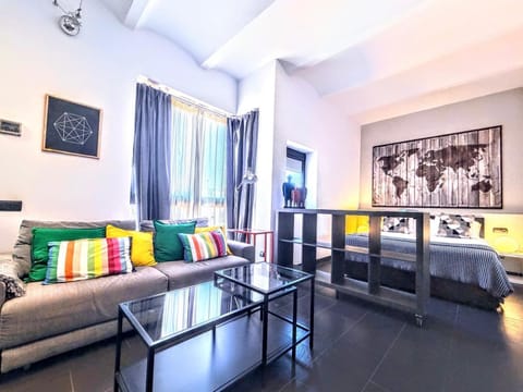 Bed, Living room, Photo of the whole room, Seating area, Bedroom