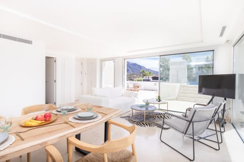 Amazing views and private pool 2 bedrooms RDR509 Apartment in Marbella