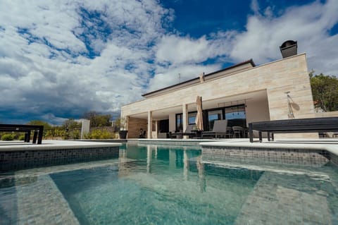 Natural landscape, Swimming pool