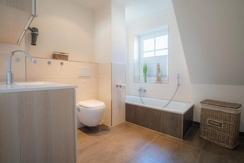 Haushaelfte 44b Droemhus ID 466 House in Sankt Peter-Ording