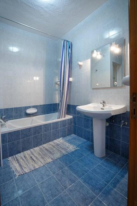 Standard 1 bedroom Balluta Bay (5) Apartment in Sliema