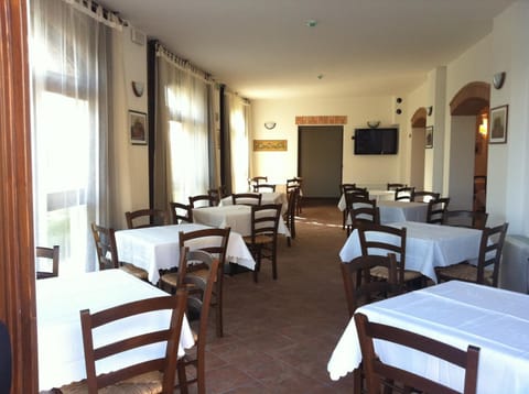 Restaurant/places to eat, Day, Lounge or bar