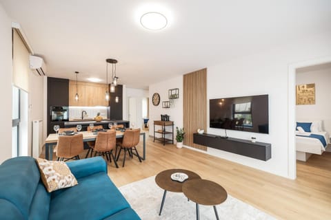 TV and multimedia, Living room, Dining area
