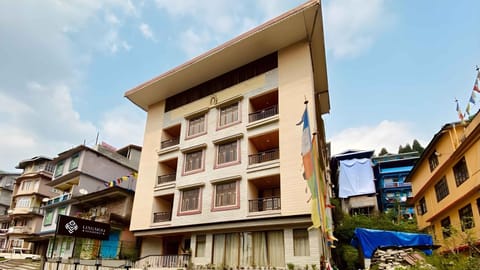 Property building, Day