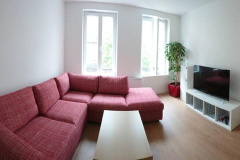 Communal lounge/ TV room, TV and multimedia, Living room, Seating area