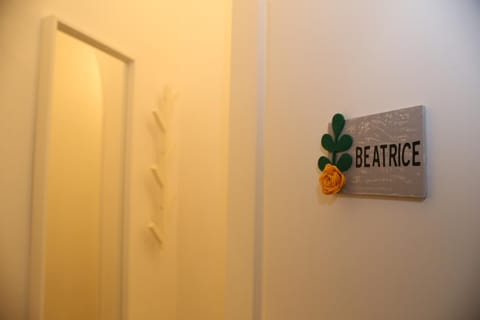 Property logo or sign, Logo/Certificate/Sign, Text overlay