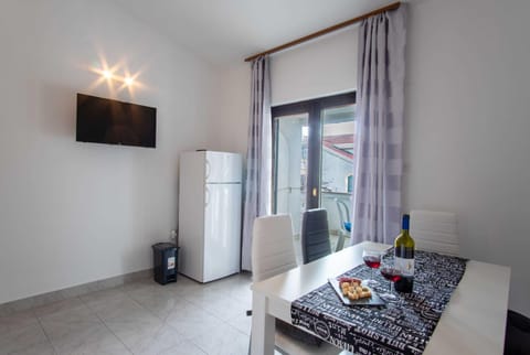 Oštarić Apartment in Novalja