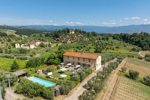 Property building, Bird's eye view, Mountain view, Pool view, Swimming pool