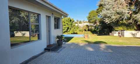 Property building, Garden view, Pool view