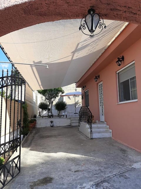 ΜΕ ΘΕΑ ΤΟ ΓΑΛΑΖΙΟ ΤΗΣ ΘΑΛΑΣΣΑΣ House in Magnesia Prefecture, Greece