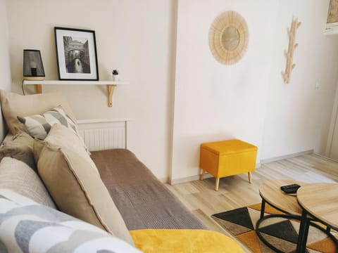 Living room, Bedroom