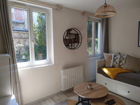 Living room, Bedroom