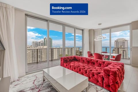 View (from property/room), Balcony/Terrace, Living room, Seating area, Sea view