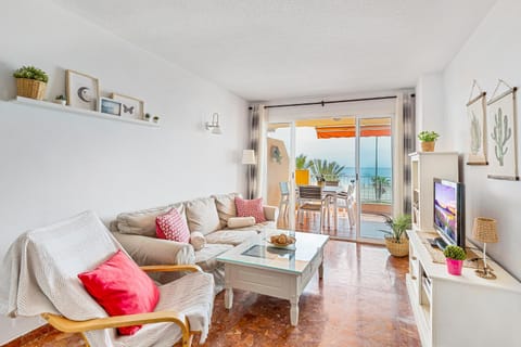 TV and multimedia, Balcony/Terrace, Living room, Seating area, Sea view