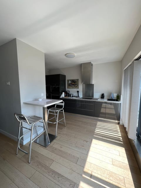 A la Nuitée, Grand studio design LE VINCI Apartment in Arradon