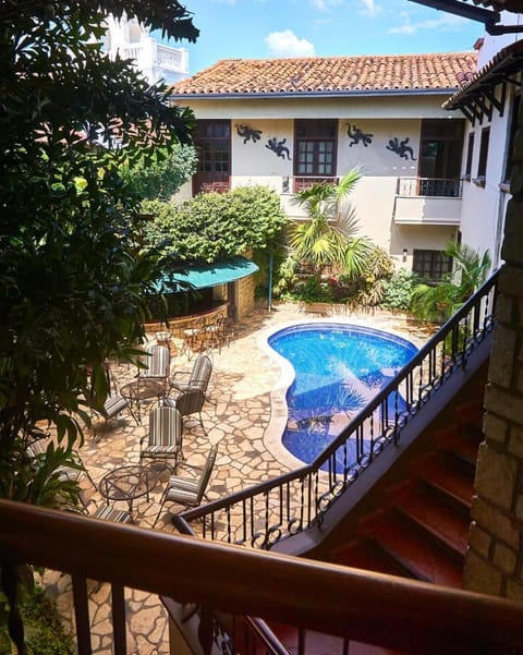 Swimming pool