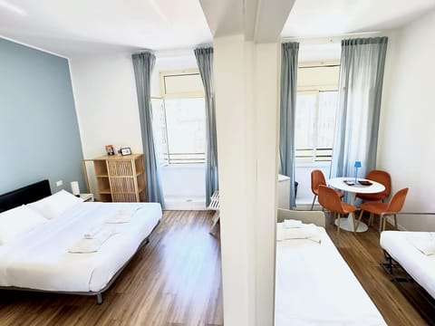 Bed, Bedroom, air conditioner