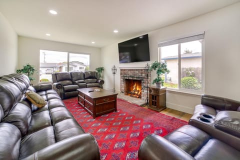 Salinas Home with Pool - Near WeatherTech Raceway! House in Salinas