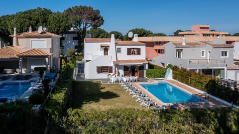 Property building, Garden, Pool view, Swimming pool