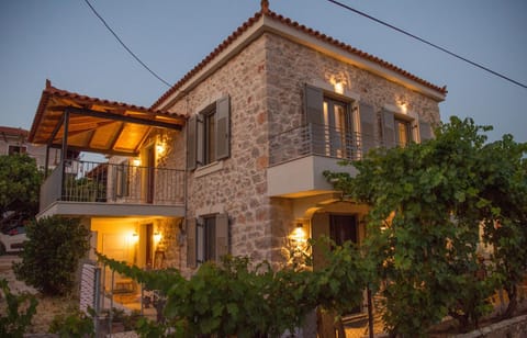 Fotini's House II Apartment in Argolis, Greece