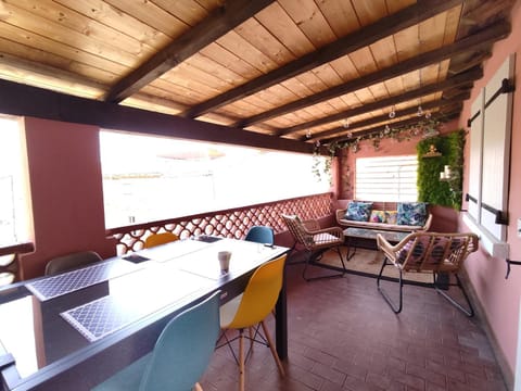 Balcony/Terrace, Dining area