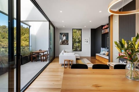 Stunning home with Breathtaking Views Villa in Tasmania