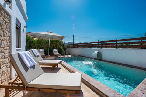 Patio, Natural landscape, View (from property/room), Living room, Seating area, Pool view, sunbed
