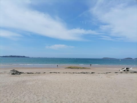 Maison familiale proche de la mer Villa in Brittany