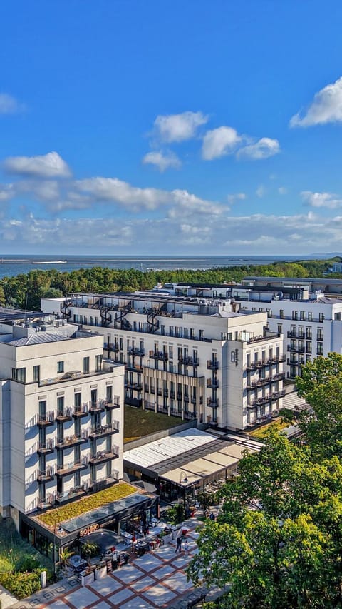 Property building, Bird's eye view, Beach