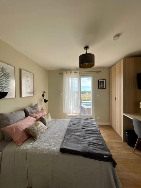 Chambre d'hôtes avec Jacuzzi Ventoux Cocoon Bed and Breakfast in Bédoin