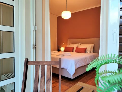 Vouliagmeni Iasonos Residence Central Stylish Flat Apartment in Vouliagmeni