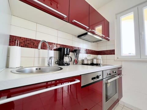 Coffee/tea facilities, Kitchen or kitchenette