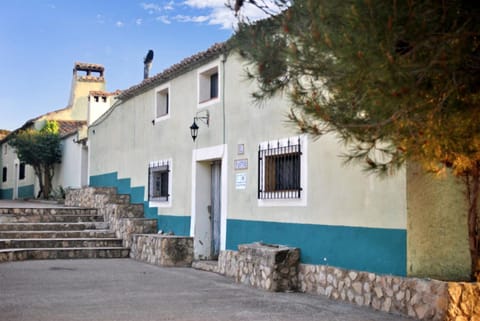 Property building, Day